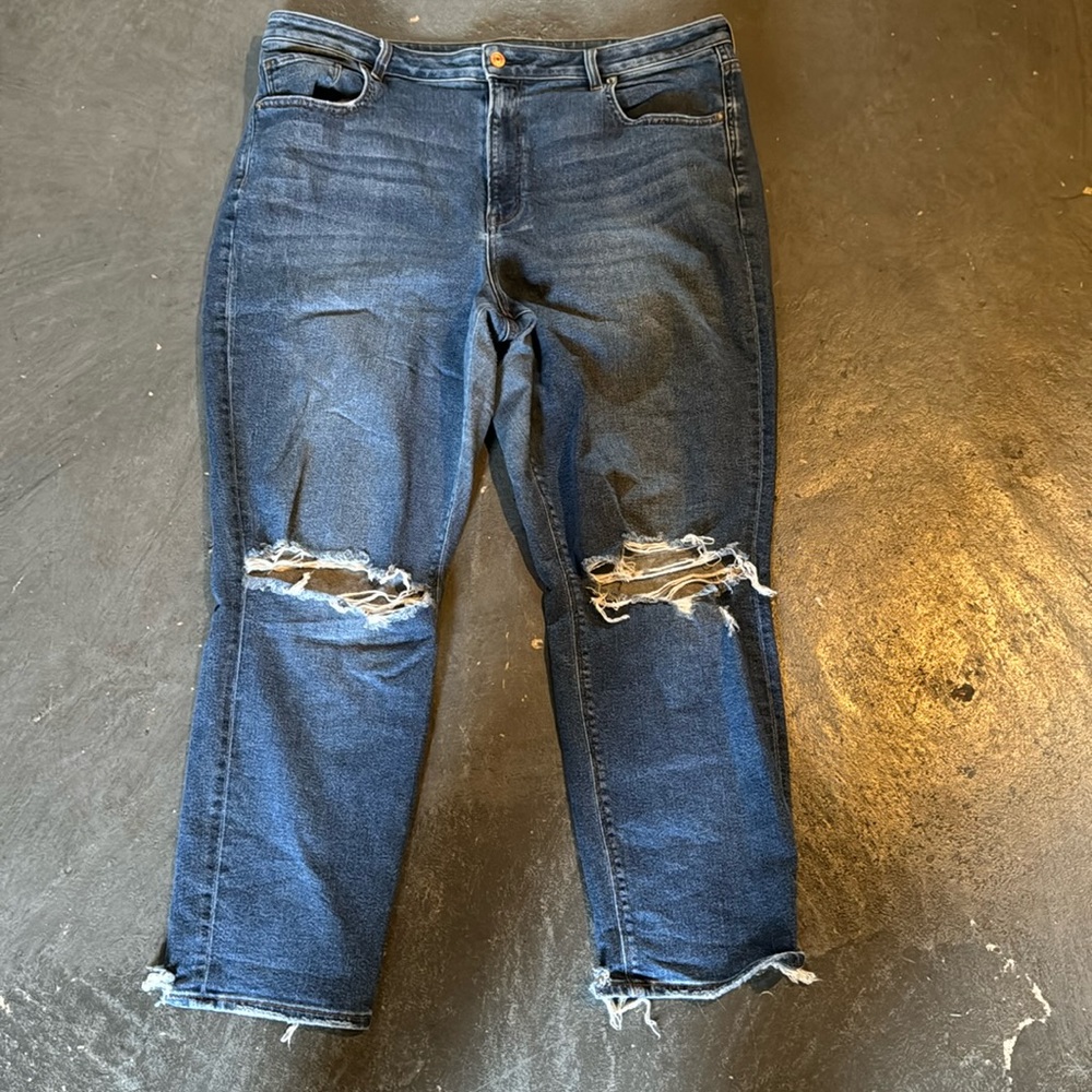 AE Mom Jeans